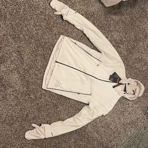 Nike Running Division Dynamic Vent Hooded Jacket!!